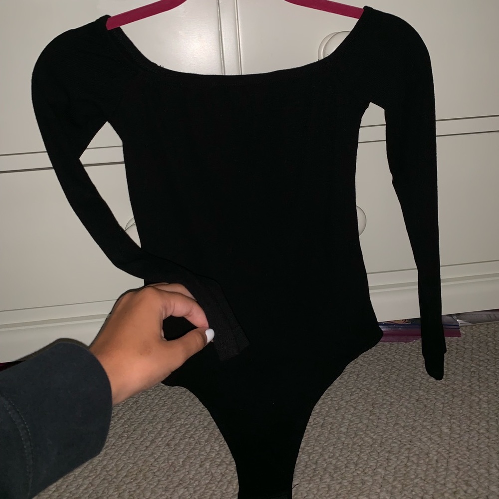 BLACK BODYSUIT
